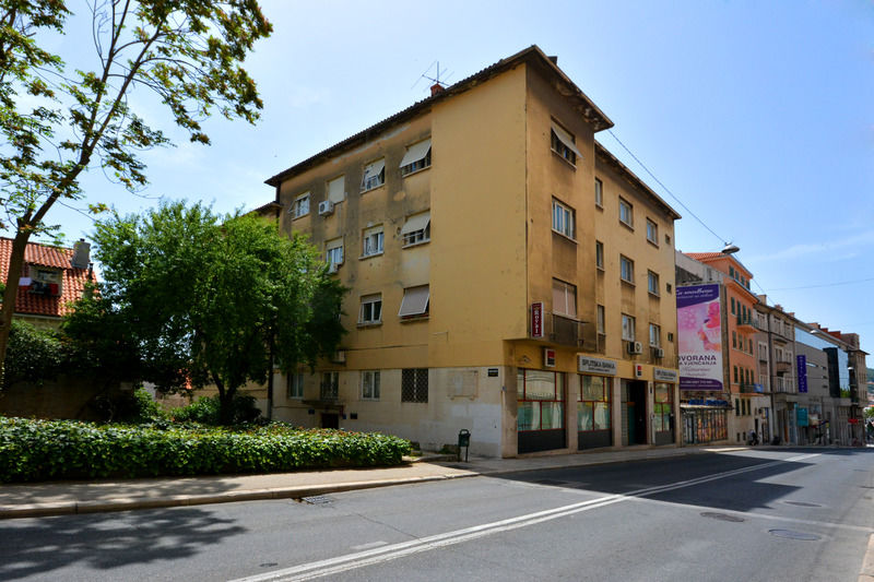 Vinko Hotel Split Exterior photo